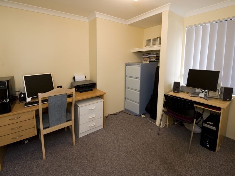 10 Dilebert Road, Huntingdale WA 6110