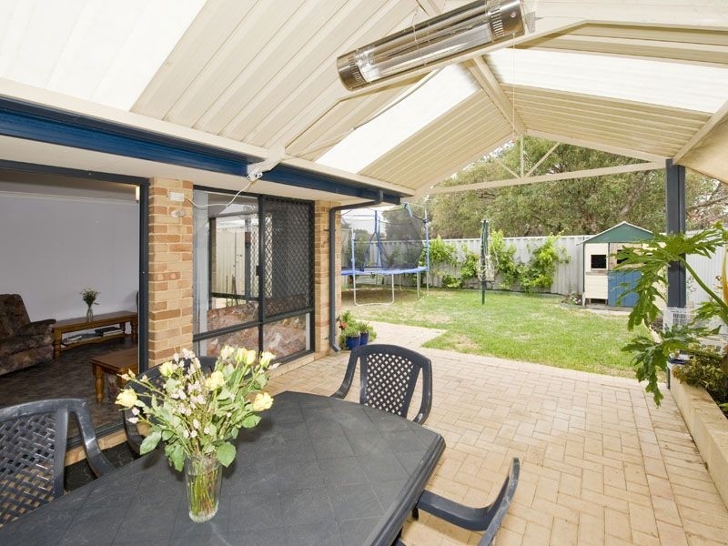 10 Dilebert Road, Huntingdale WA 6110