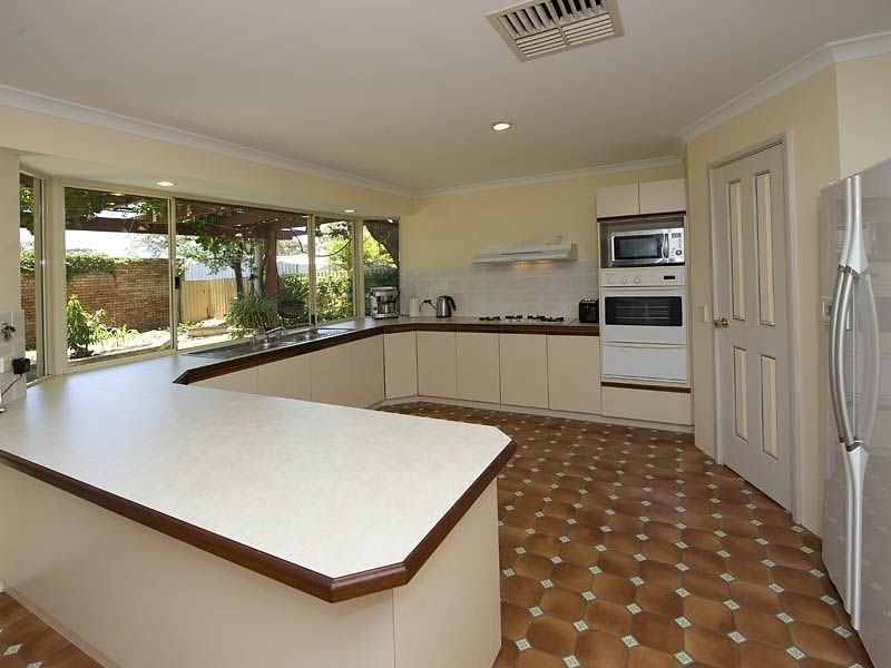 5 Cue Court, Gosnells WA 6110