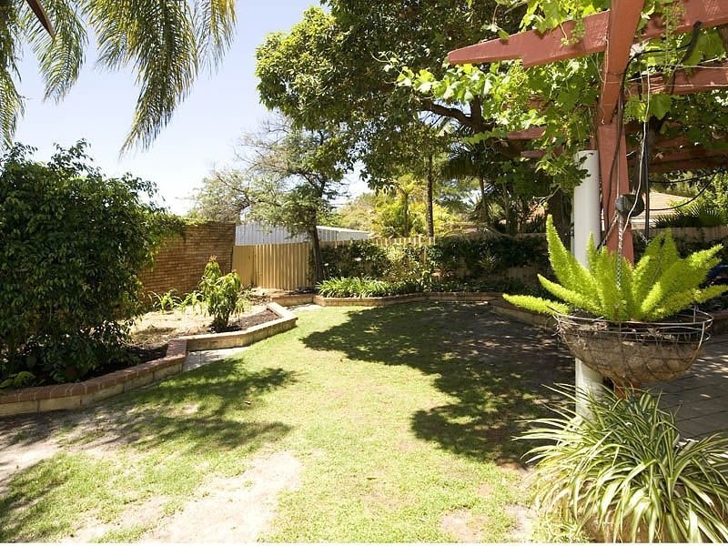 5 Cue Court, Gosnells WA 6110