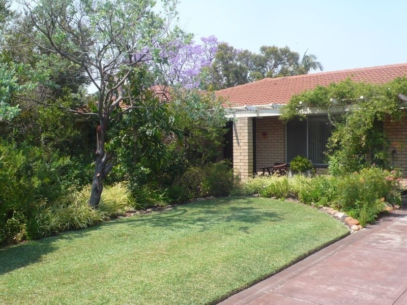 1 Sheldwich Street, Thornlie WA 6108