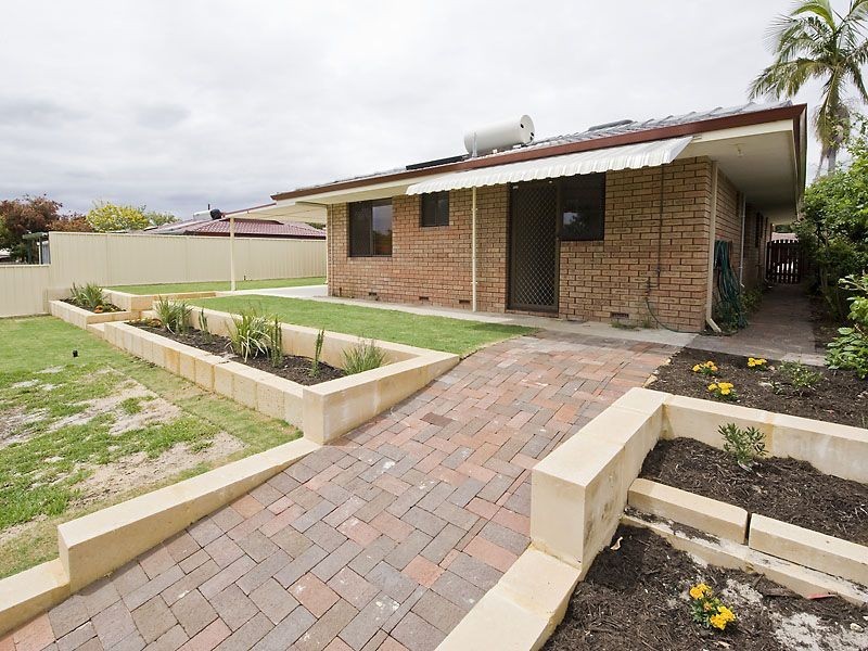 13 Rushbrook Way, Thornlie WA 6108
