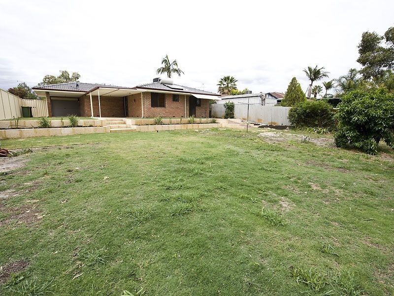 13 Rushbrook Way, Thornlie WA 6108