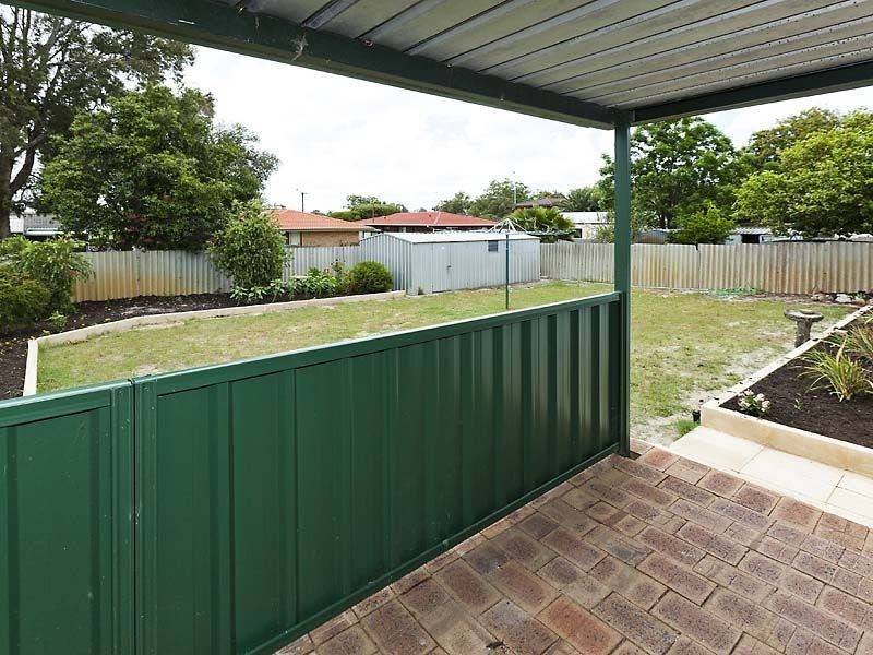 11 Rushbrook Way, Thornlie WA 6108