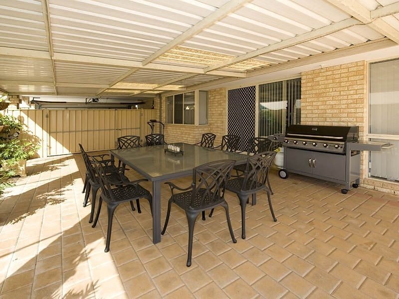 3 Blakemore Retreat, Huntingdale WA 6110