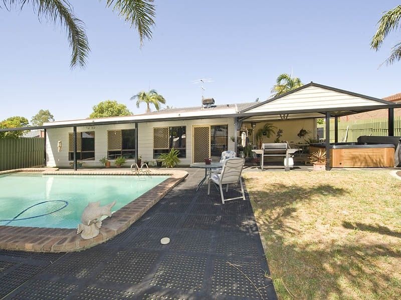 26 Anderson Way, Thornlie WA 6108