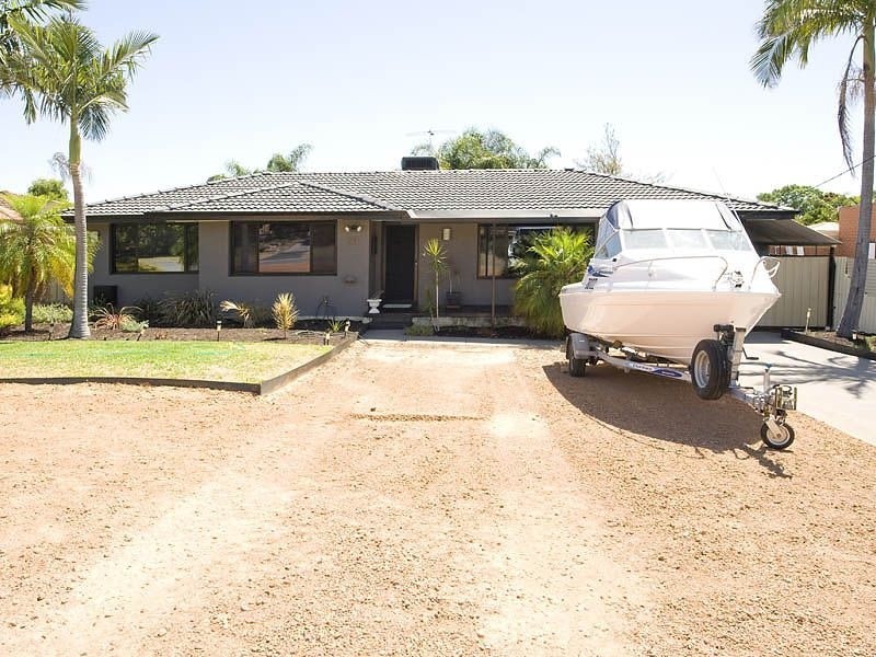 26 Anderson Way, Thornlie WA 6108