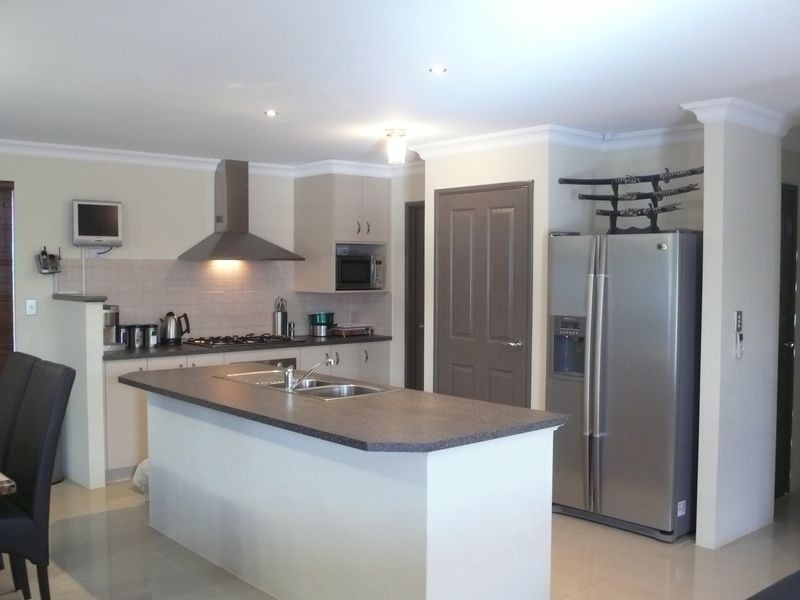 45 Bridge Road, Canning Vale WA 6155