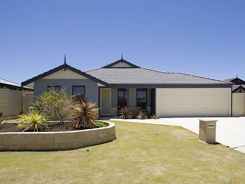 26 Fortescue Bend, Gosnells WA 6110