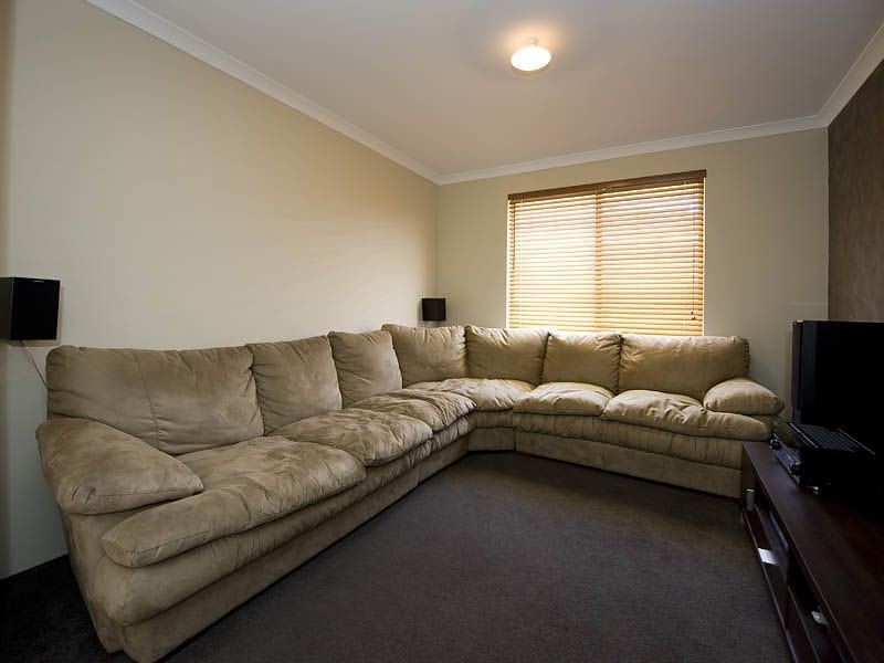 26 Fortescue Bend, Gosnells WA 6110