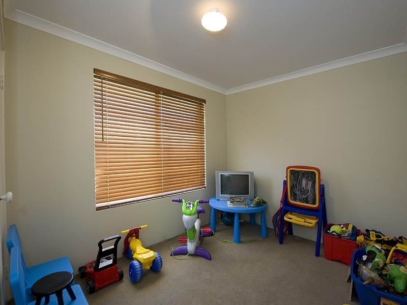 26 Fortescue Bend, Gosnells WA 6110