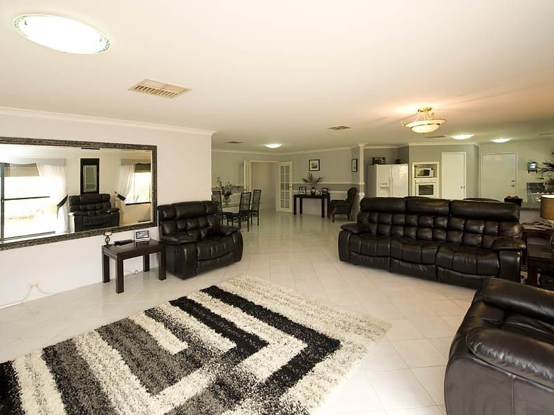 1 Windich Lane, Canning Vale WA 6155