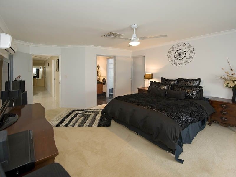 1 Windich Lane, Canning Vale WA 6155