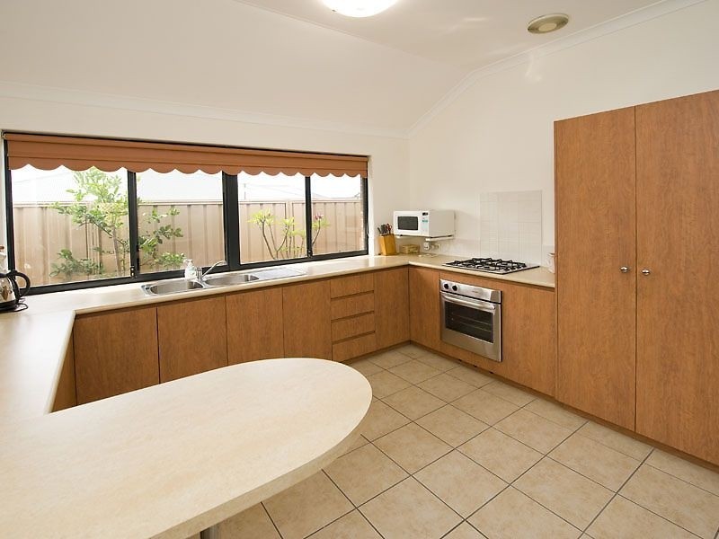 7 Caspian Terrace, Canning Vale WA 6155