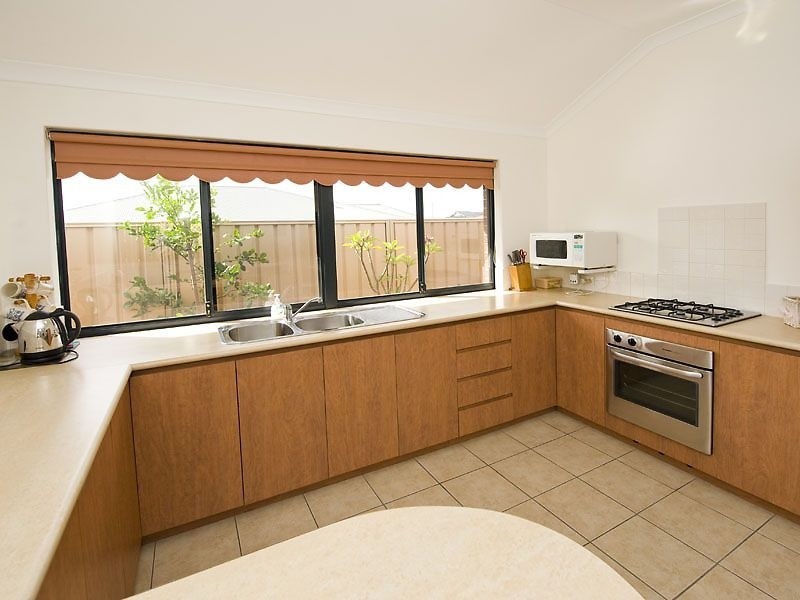 7 Caspian Terrace, Canning Vale WA 6155