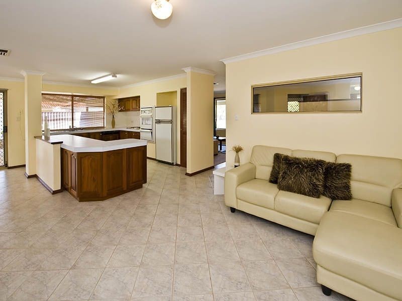 46 TeaTree Way, Thornlie WA 6108