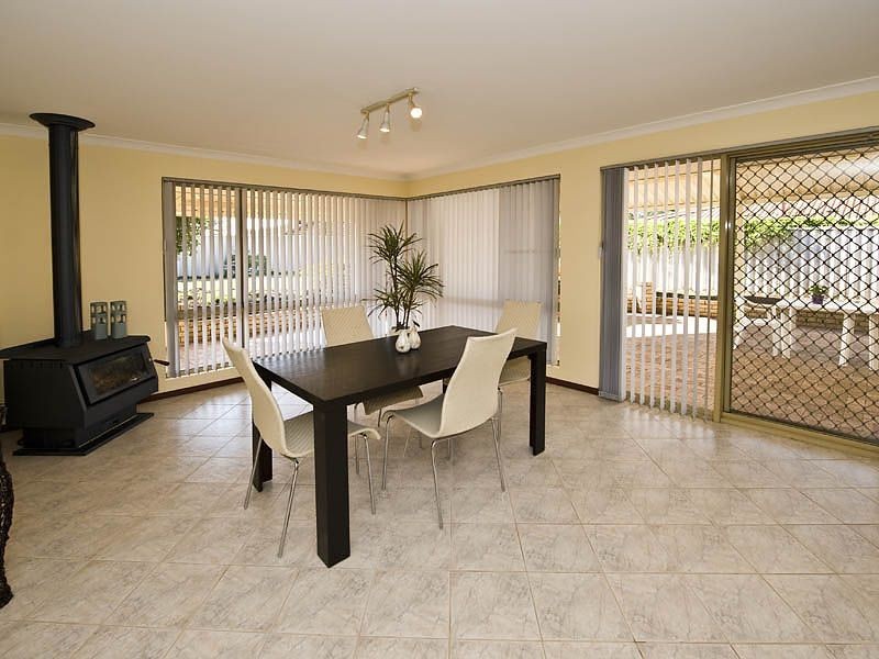 46 TeaTree Way, Thornlie WA 6108