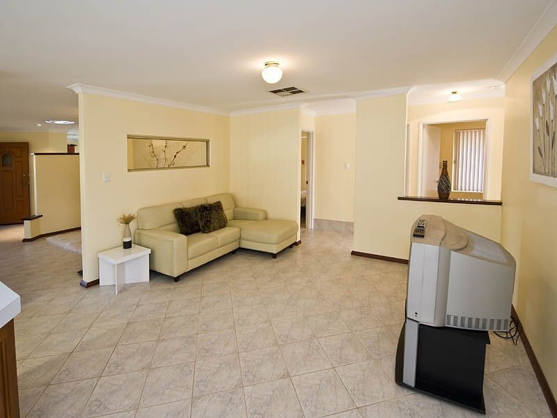 46 TeaTree Way, Thornlie WA 6108