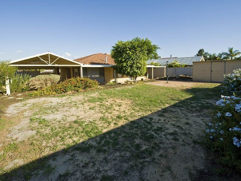 46 TeaTree Way, Thornlie WA 6108