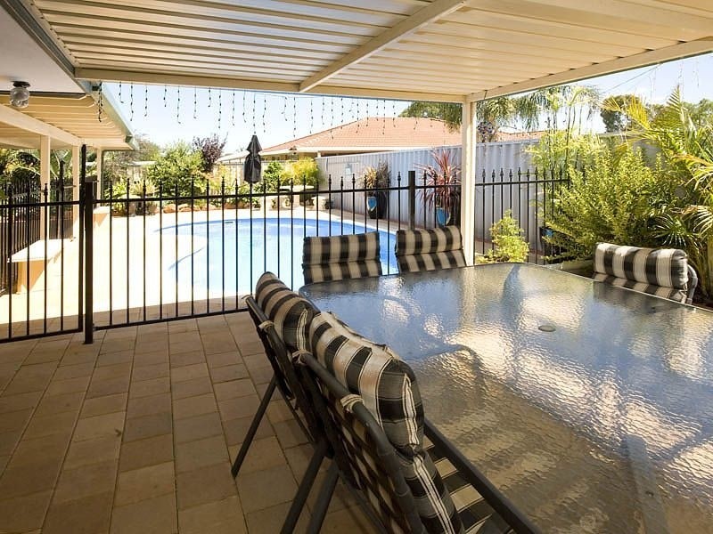 14 Bridal Crescent, Kenwick WA 6107