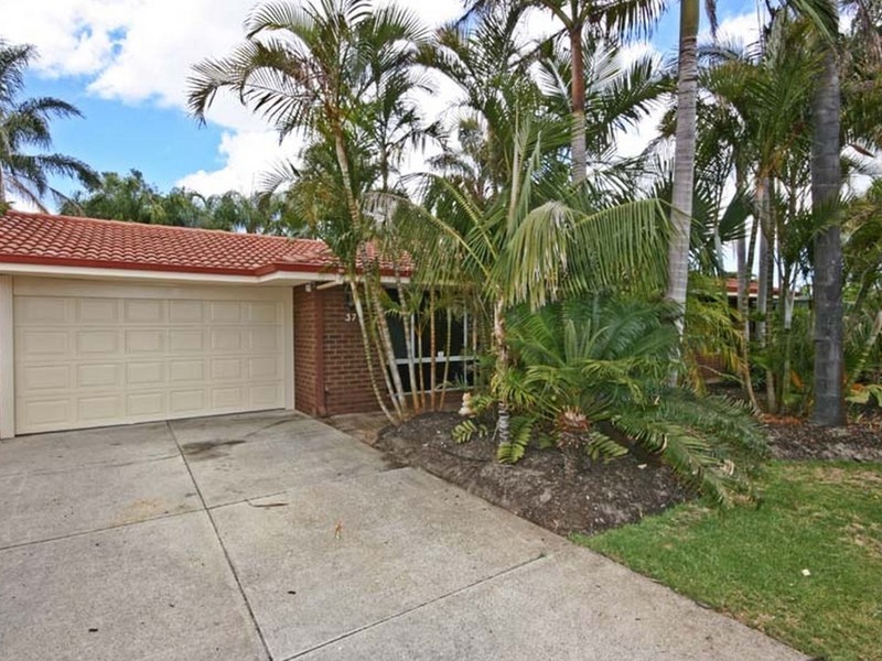 37 Astinal Drive, Gosnells WA 6110