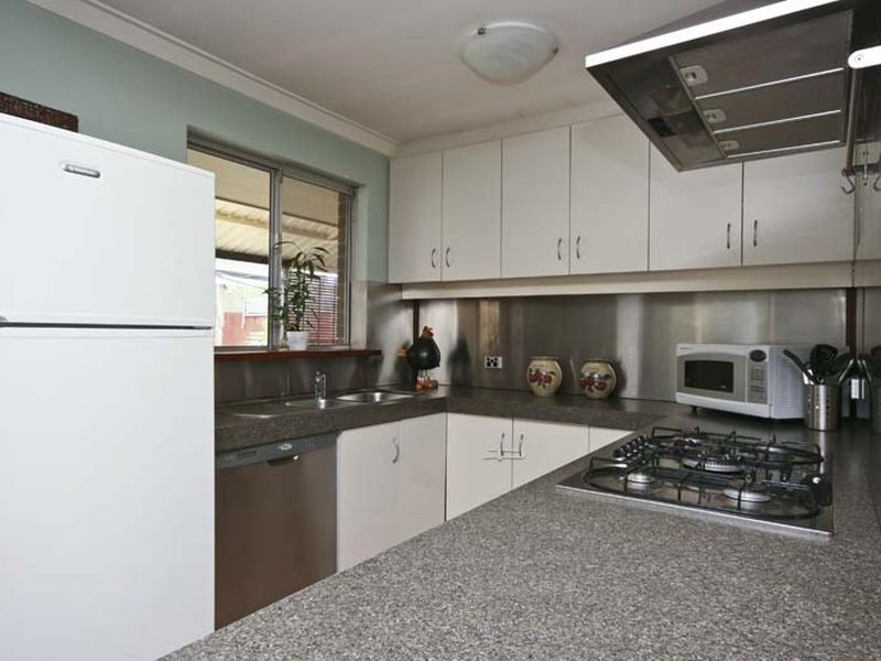 37 Astinal Drive, Gosnells WA 6110