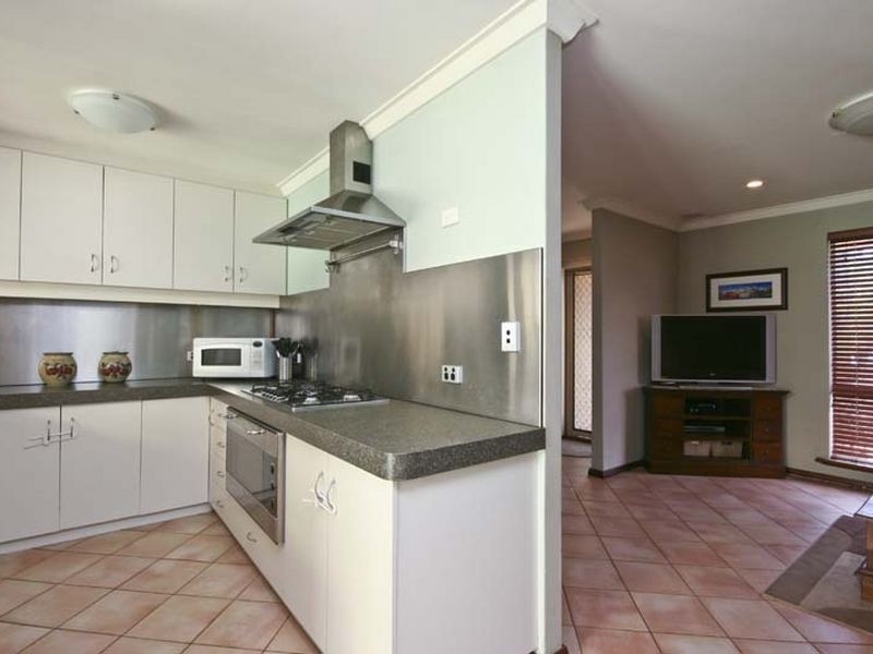 37 Astinal Drive, Gosnells WA 6110