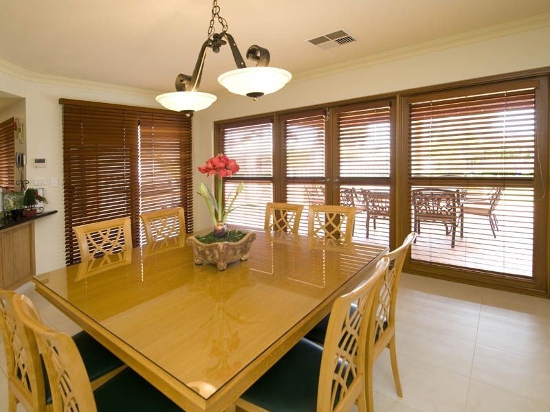 11 Santalum Retreat, Canning Vale WA 6155