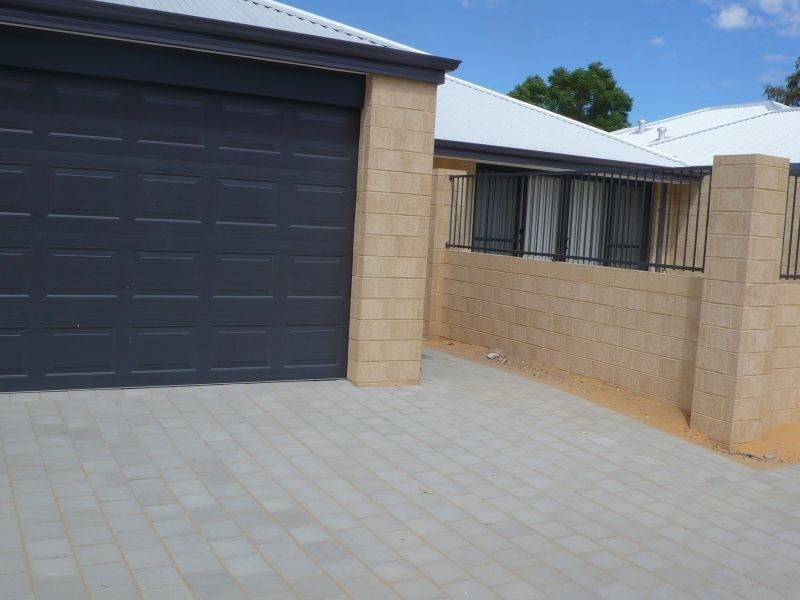 3/142 Owtram Street, Armadale WA 6112