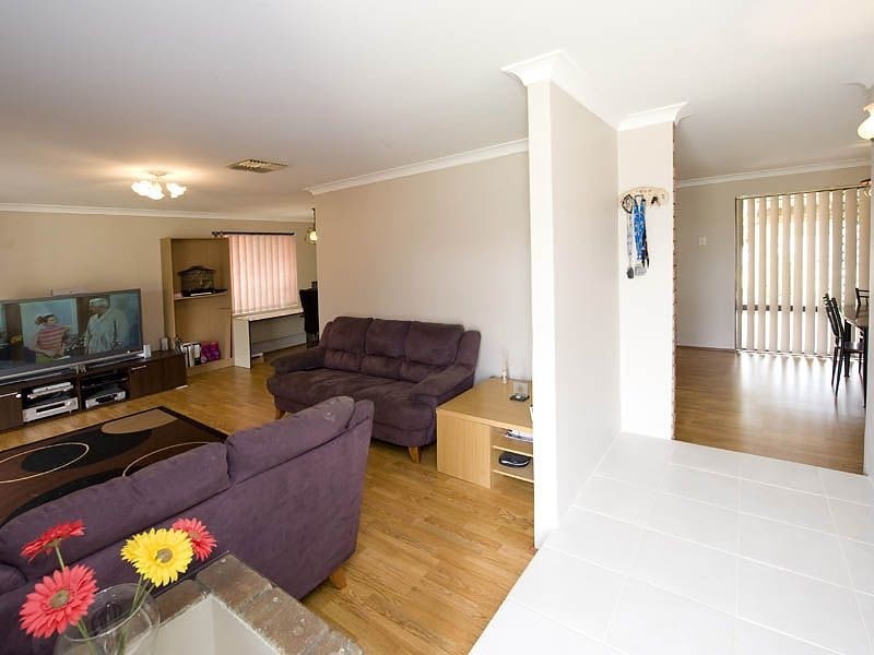 6 Yampi Court, Huntingdale WA 6110