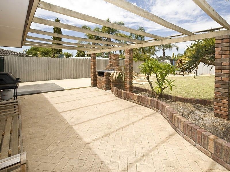 6 Yampi Court, Huntingdale WA 6110