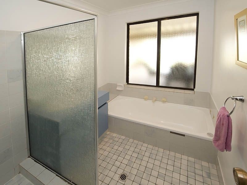 6 Yampi Court, Huntingdale WA 6110