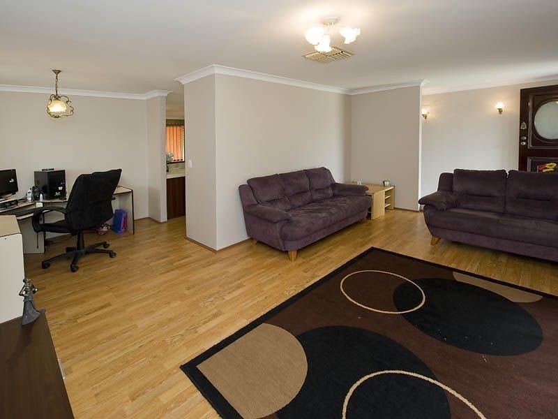 6 Yampi Court, Huntingdale WA 6110