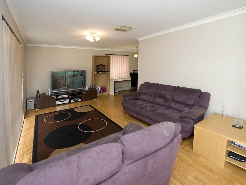 6 Yampi Court, Huntingdale WA 6110