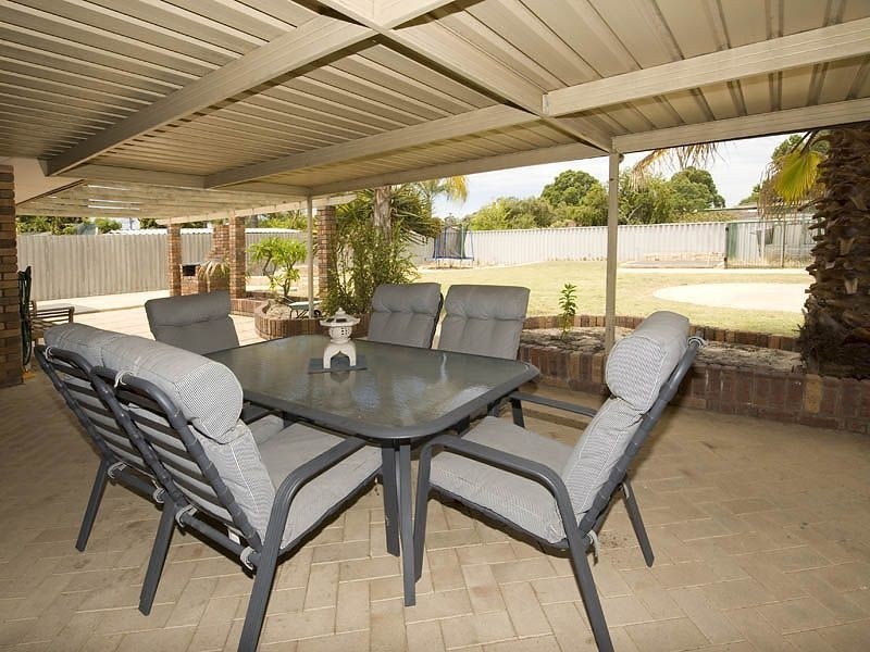 6 Yampi Court, Huntingdale WA 6110