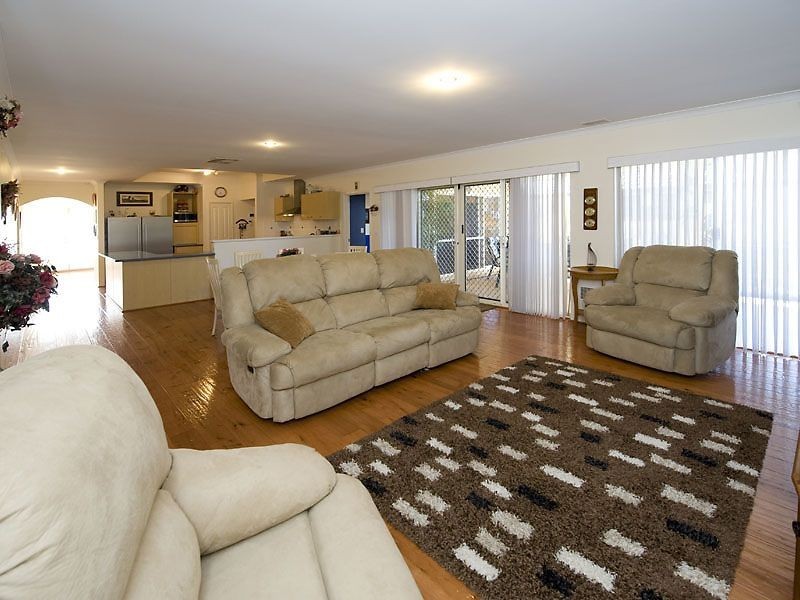 3 Adriatic Prom, Canning Vale WA 6155