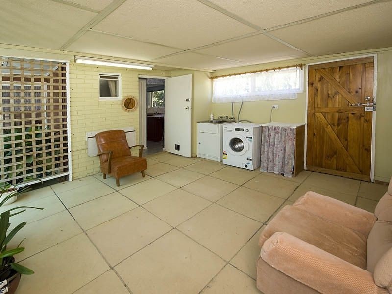 71 Cammillo Road, Camillo WA 6111