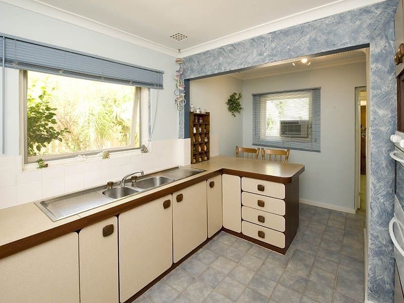 71 Cammillo Road, Camillo WA 6111