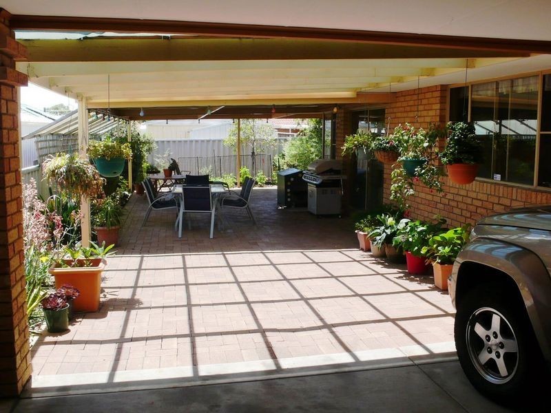 16 Carnac Court, Gosnells WA 6110