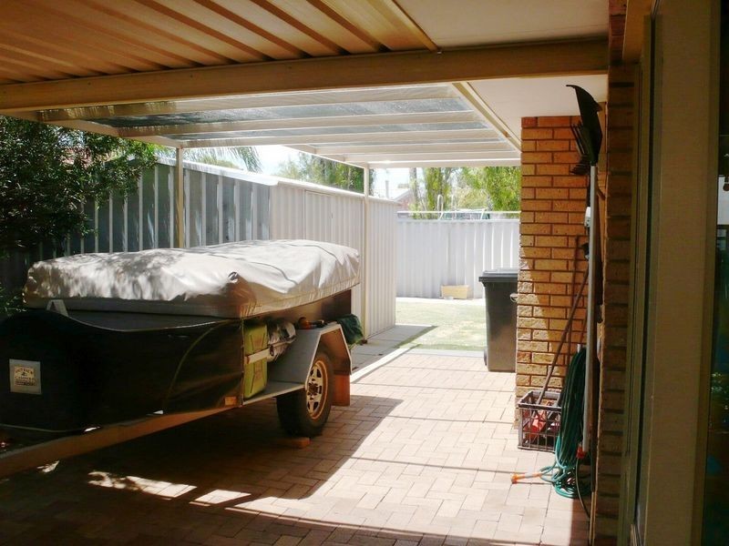 16 Carnac Court, Gosnells WA 6110