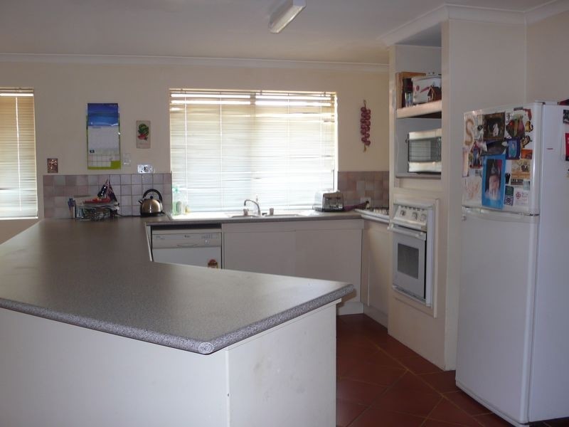 12 Beilson Court, Canning Vale WA 6155