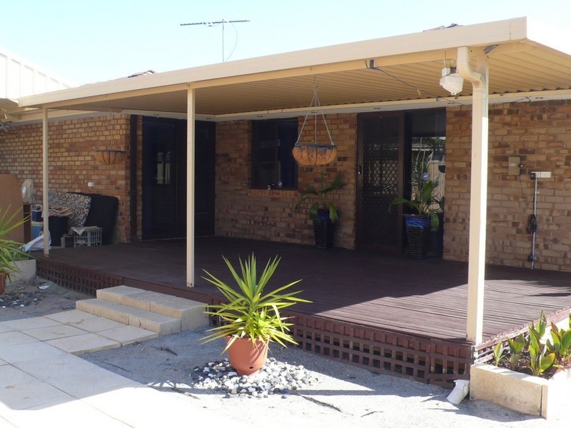 11 Brunswick Road, Thornlie WA 6108