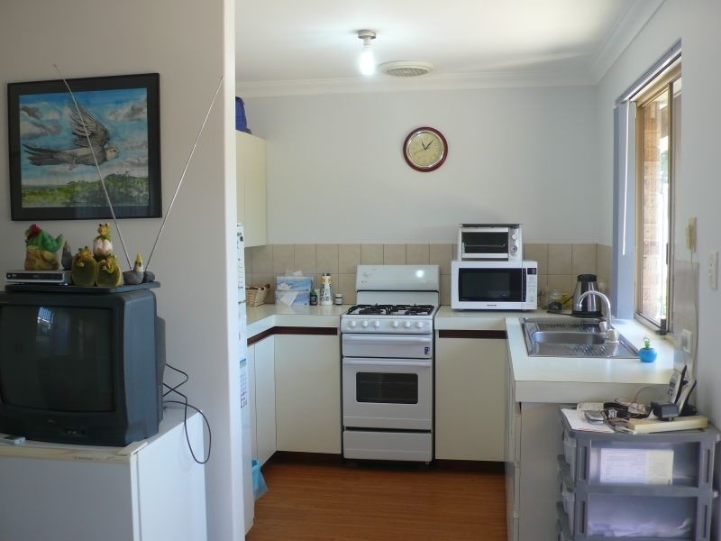 7/208 Burslem Drive, Maddington WA 6109