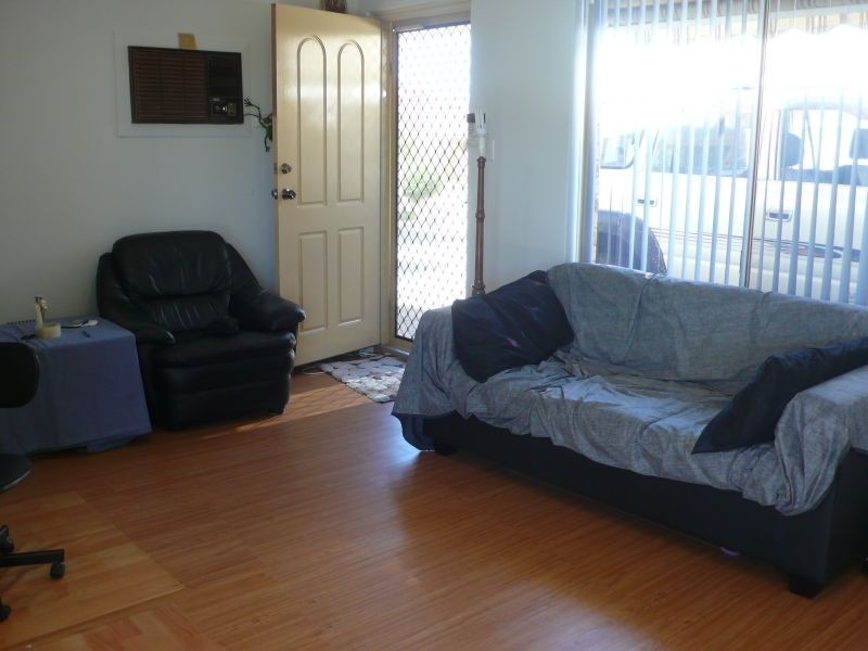 7/208 Burslem Drive, Maddington WA 6109