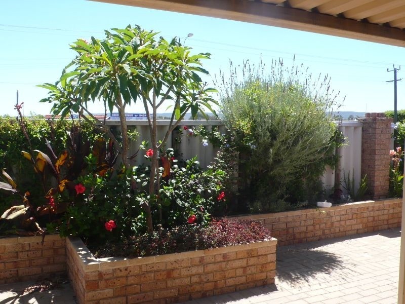 7/208 Burslem Drive, Maddington WA 6109