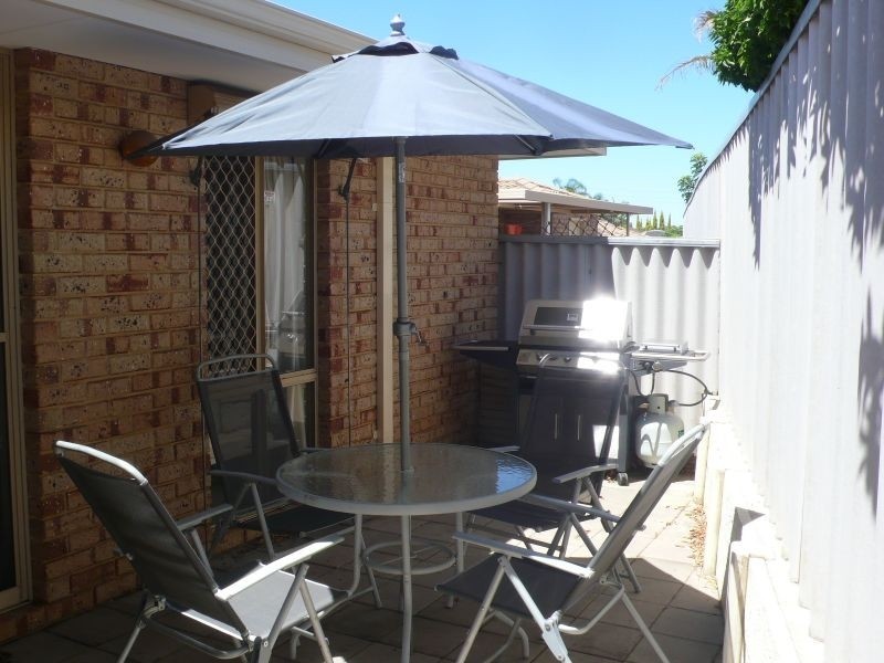 7/208 Burslem Drive, Maddington WA 6109