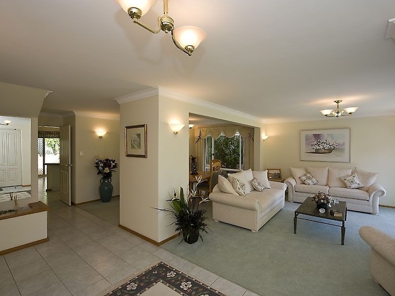 26 Irian Grove, Riverton WA 6148