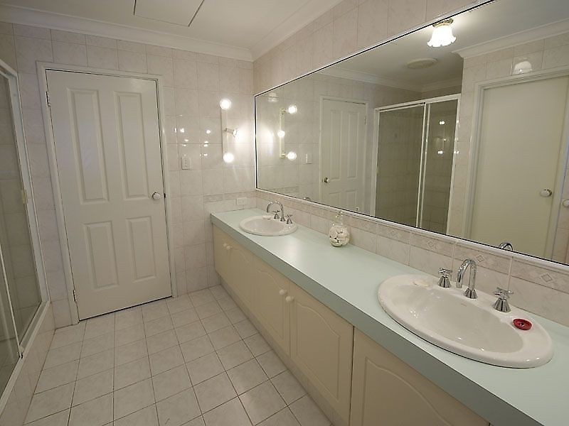 26 Irian Grove, Riverton WA 6148