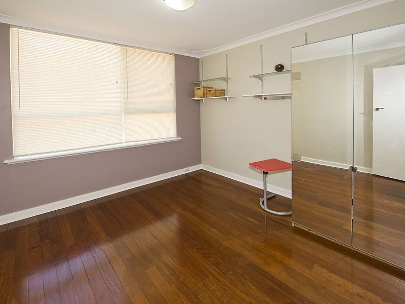 9 Stephenson Road, Gosnells WA 6110