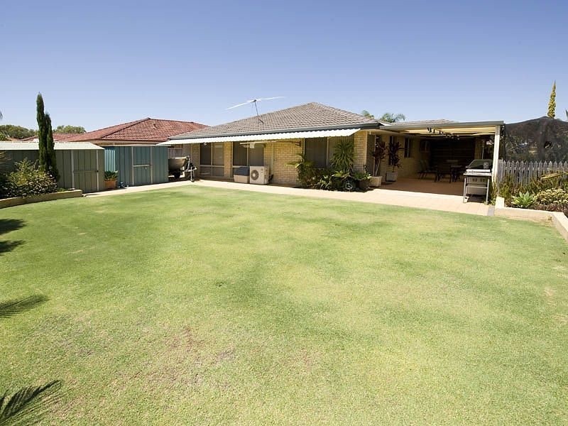 23 Barraberry Retreat, Canning Vale WA 6155